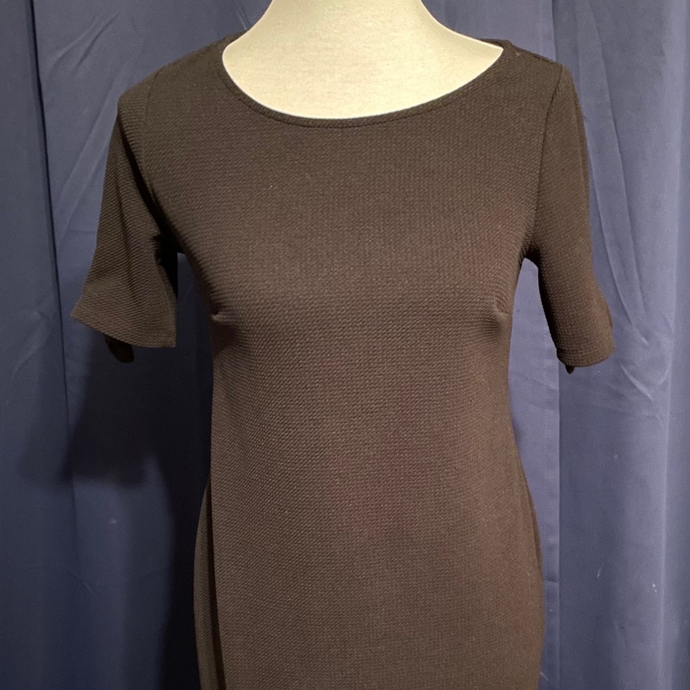 Black maternity dress by Motherhood